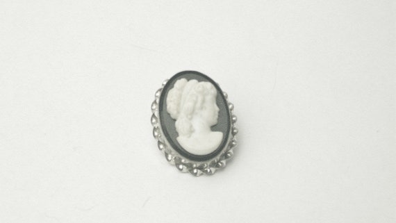 Sterling Silver Black White Glass Cameo 1950's Vi… - image 1