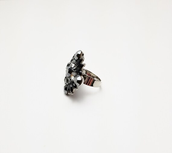 Signed Cara Rhinestone Statement Ring: Black & Si… - image 6