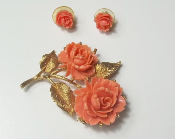 Vintage Faux Coral Flower Brooch and Earrings: Gold Leaf Demi Parure