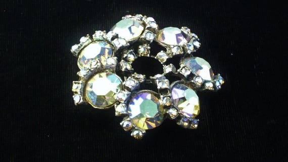 Wreath Style Brooch, Blue, Purple, Aurora Boreali… - image 2