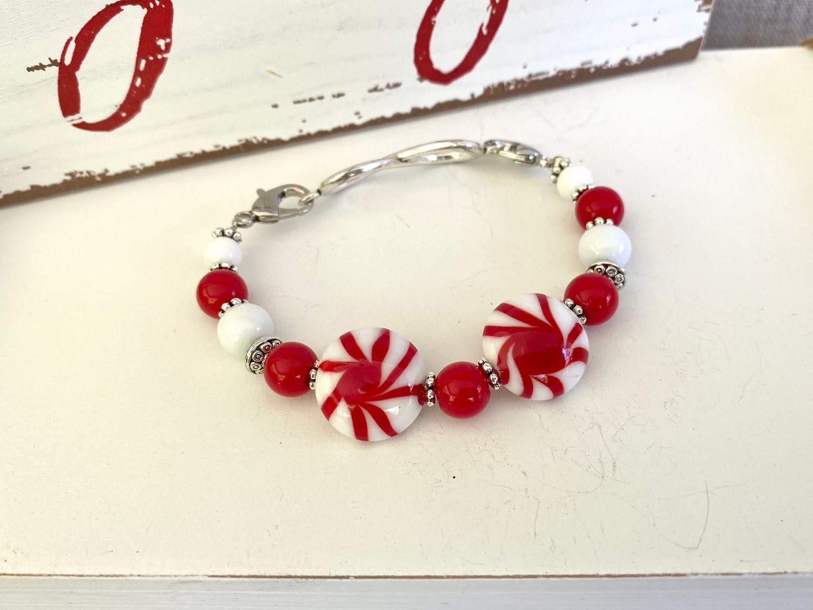 Christmas Stretch Bracelet Holiday Christmas Themed Beaded Etsy