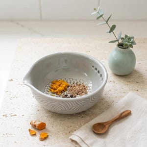 Ceramic Kitchen Colander Bowl Strainer Handmade Pottery Fruit Washer Drainer Modern Minimalist Kitchen Decor Gift