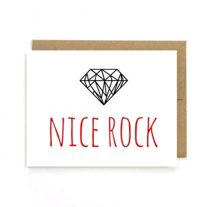 Félicitations pour les fiançailles. Joli rocher. Faire-part de mariage. Bague de diamant. Carte de fiançailles.