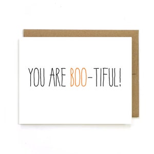 Carte d'Halloween drôle. « You are Bootiful » Carte d’Halloween mignonne, Halloween, Bootiful, Boo, Boo Card, Spooky Card, Octobre Card