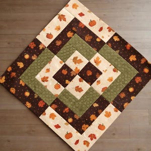 Autumn Pumpkin Quilt Pattern – Fall Table Topper Patchwork PDF