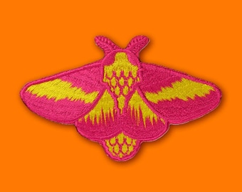 Rosy Maple Moth-lapp • Söt djurälskare-stryklapp • Kawaii-malbroderad märke • Bedårande naturälskare-gåva