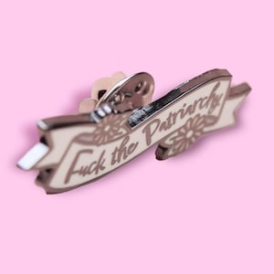 Pin esmaltado "Fuck The Patriarchy" / Broche de esmalte duro sin níquel / Insignia feminista Riot Grrrl imagen 2