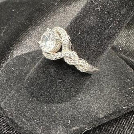 Silver Tone Crystal Solitaire Ring with Twisted P… - image 4