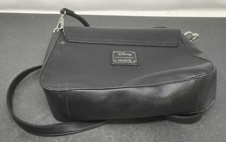 Disney Loungefly Minnie Mouse Black Crossbody Handbag with Red Bow