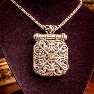 Brighton Silver Tone Foxtail Chain Pendant Necklace Ornate Square Scroll Design Signed 19g