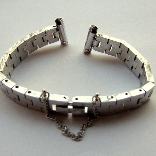 1 N.O.S Silver Tone Metal Watch Replacement Bracelet Band, Brushed Chrome Finish, Safety Chain, Jewelry Supplies, Replace an Old Worn Band