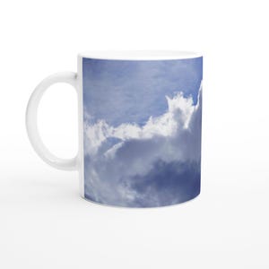 Dreamy Sky Mug – Pastel Clouds Ceramic Coffee Cup – Serene Daydream Art