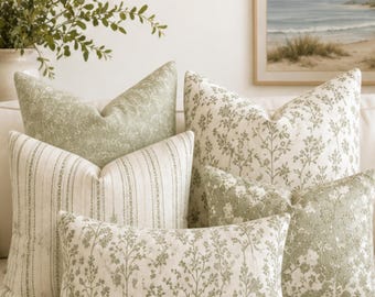 Kissenbezug mit botanischem Muster in Salbeigrün, Kissen im Küstenstil, Designer-inspirierte Dekoration, Kissenbezüge im Hamptons-Stil, Mix-and-Match-Kollektion