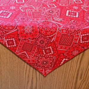 40 X 40 Red Bandana Print Table Overlay - Etsy