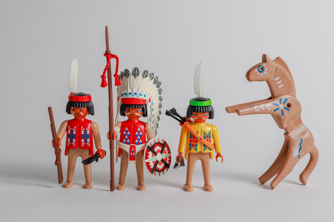 【未使用】プレイモービル playmobil 5252 アメリカインディアン Vintage Playmobil Native American Figures With Totem Horse