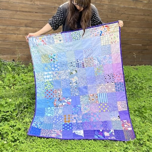 Periwinkle Gradient Throw Quilt