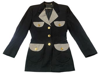 Blazer Escada con solapas y bolsillos con estampado de pata de gallo.