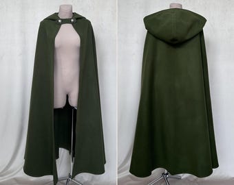 ポケットと袖口のスリットが付いたロングウールマント、フード付きの