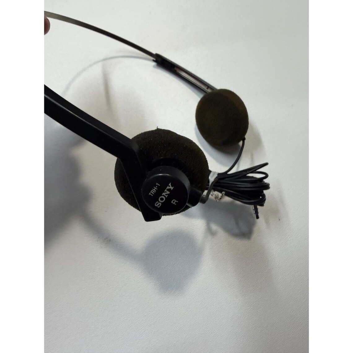 Sony MDR-010 Dynamic Stereo Headphones Vintage Black Wired Over Ear Audio, foto 3 di 5