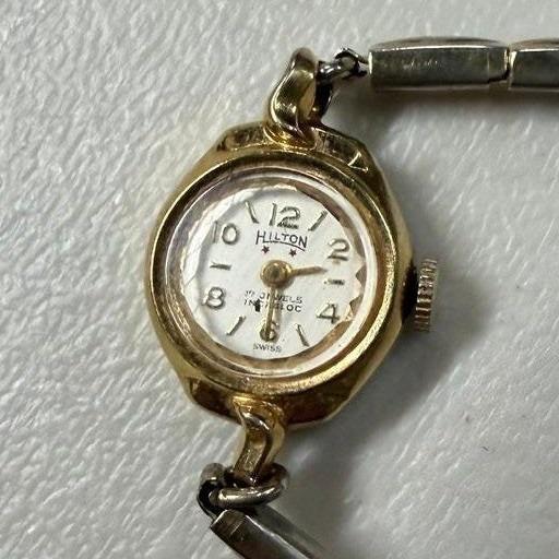 Hilton watch - Etsy 日本