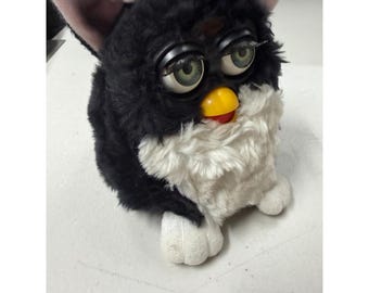 Vintage 1998 Furby Tiger Electronics Model 70-800 Skunk Black White Green Eyes