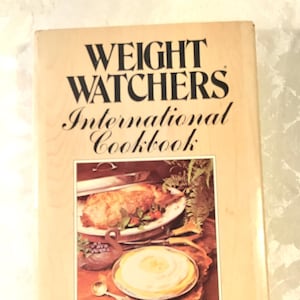 Weight Watchers International Cookbook Hardback Vintage Book 1977