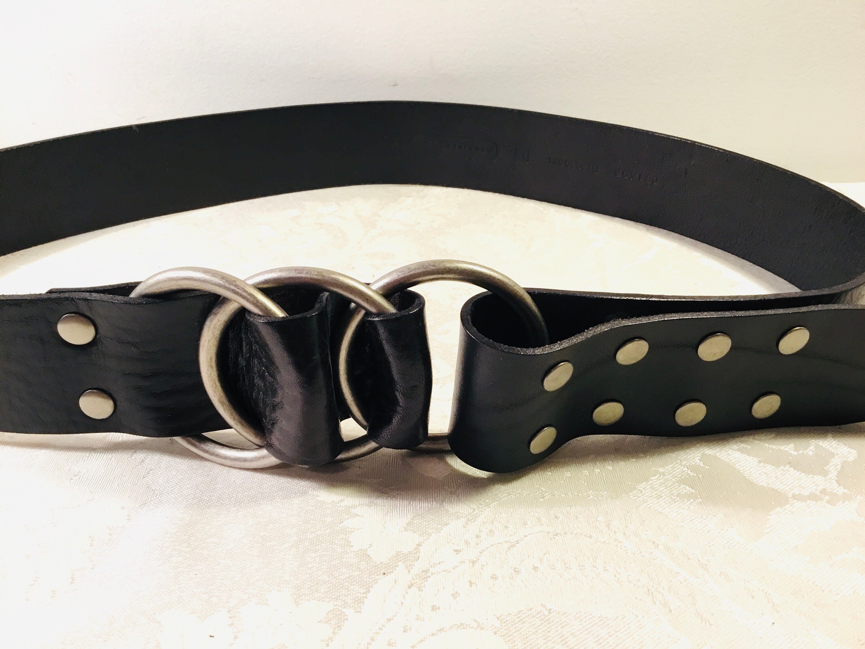 Vintage Fossil Wide Black Belt Leather Large Studded Circle  display picture 3