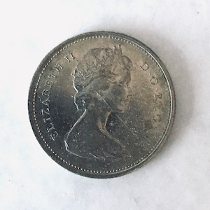 Canada Twenty Five Cents Coin 1974 25 Cents Canadian Quarter
