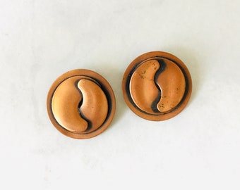 Vintage Copper Earrings Round Clip On Renoir Style