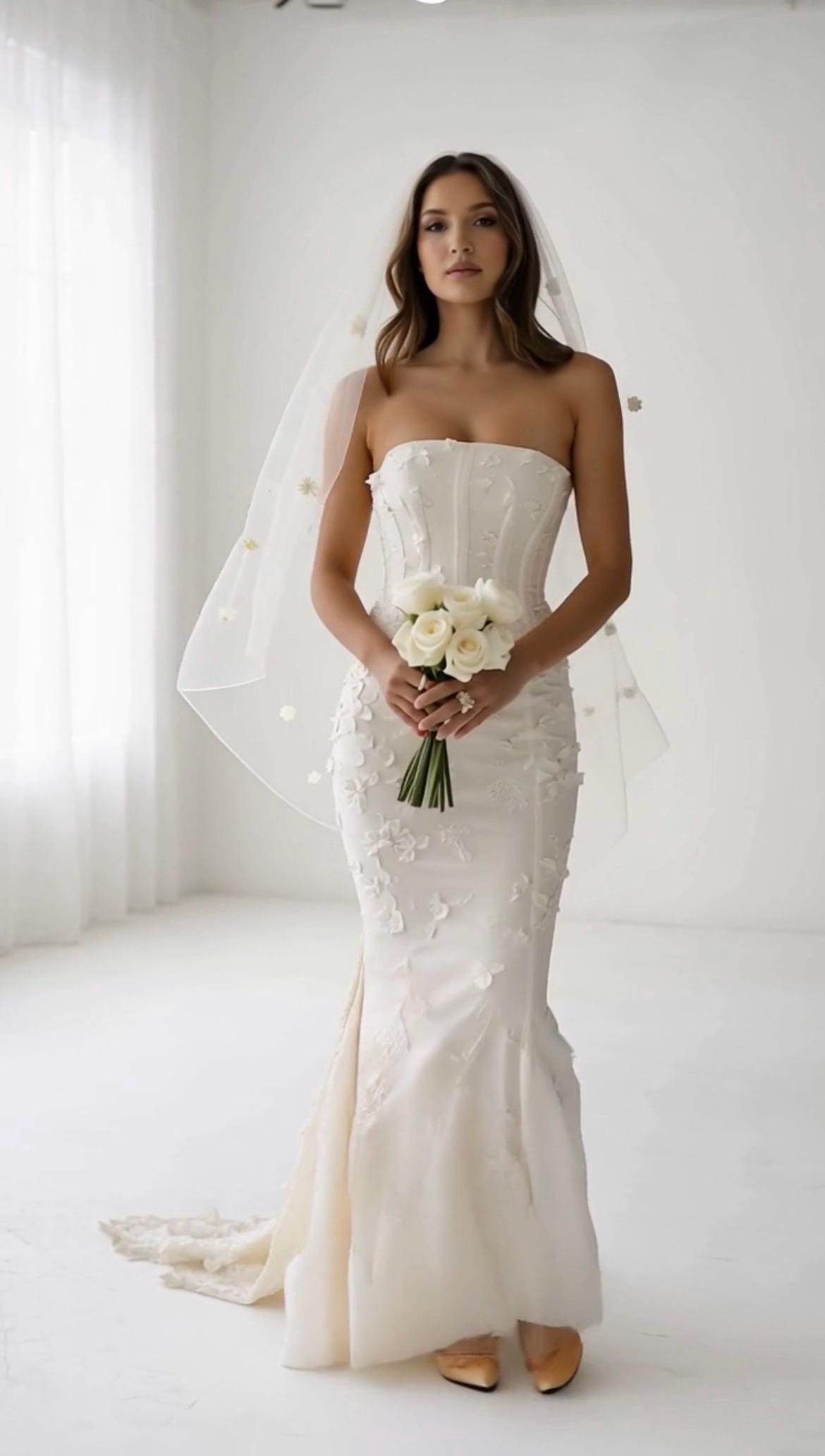 chinese dress ladies Mermaid Deep V-neck Backless Lace Wedding Dresses MW809