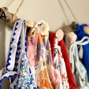 Coastal Seashell Bikini Rack - Beach Inspired Storage for Swimwear & Summer Accessories