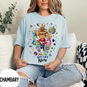 Puede incluir: Un juego de tres tazas de cer&aacute;mica con un acabado mate moteado. Las tazas son de color crema, marr&oacute;n claro y marr&oacute;n oscuro. Cada taza tiene un dise&ntilde;o simple y minimalista.