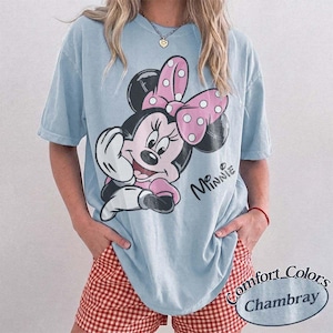 Comfort Colors söt rosa Mini Mouse-tröja, Disney flickresetröja, matchande Mimmiöron-tröja, magisk semesteroutfit i Disneyland bild 5
