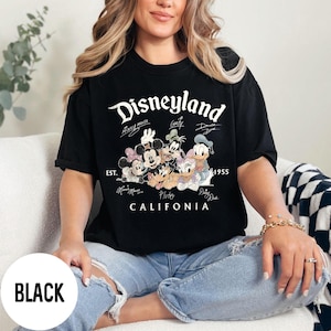 Retro Disneyland Kalifornien Est 1955 Komfortfärgad skjorta, Musse Pigg och vänner Signature-skjorta, Disney semestertröja, Walt Disney World bild 4