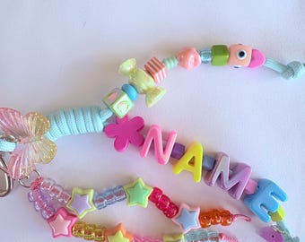 手作りのカラフルな春のパーソナライズされた名前入りビーズの太めのキーホルダーパラコード、アクセサリー、バッグチャーム