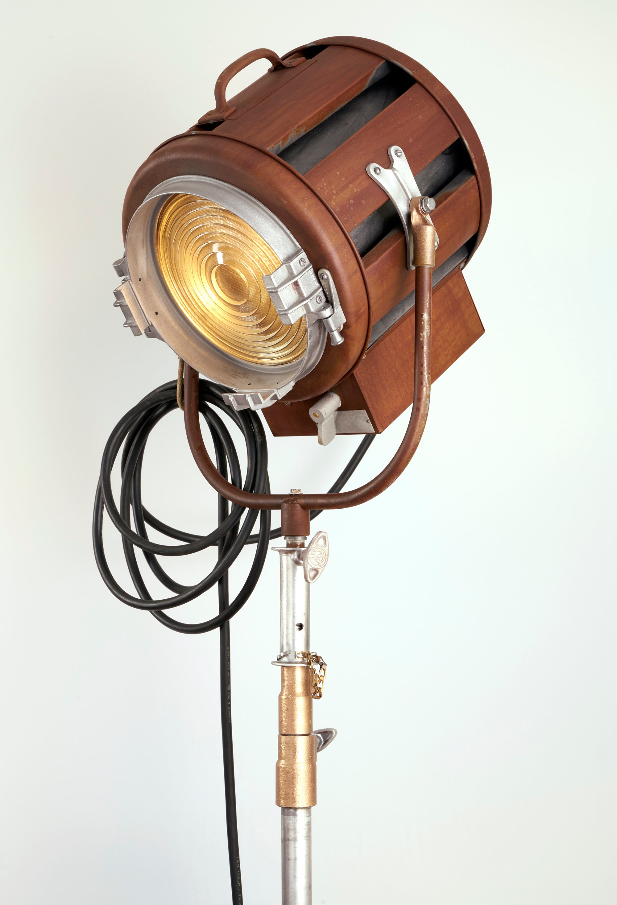 1960's 412 2K Mole Richardson Vintage Hollywood Movie Light: Rust