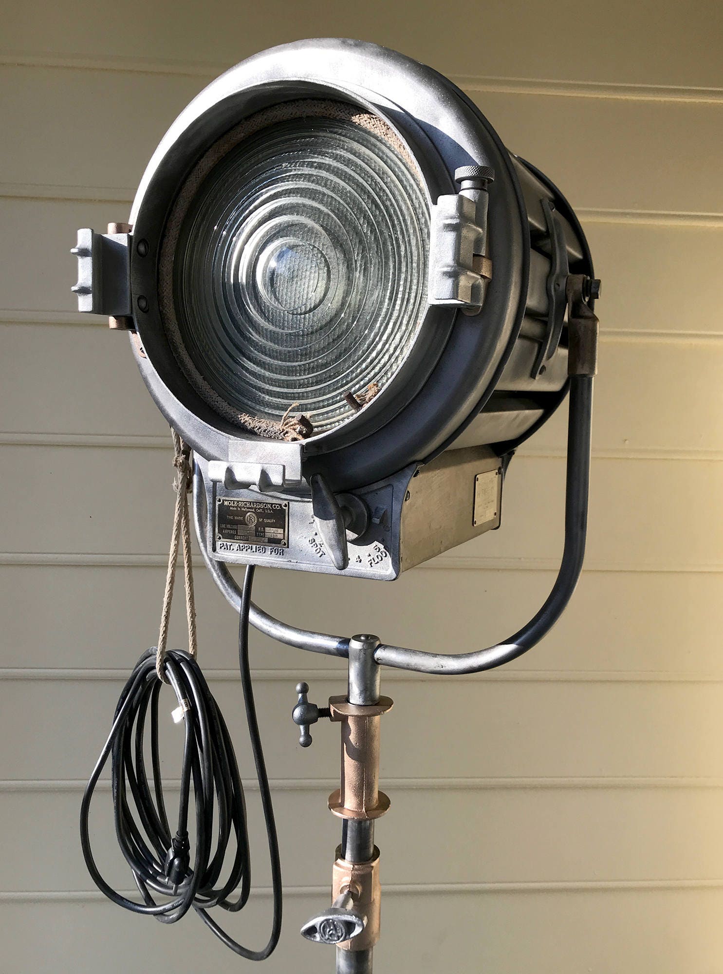 1940's 410 2K Mole Richardson Vintage Hollywood Movie Light Vintage Theatre Light Antique