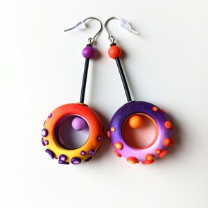 Boucles d'oreilles, pâte polymère, Fimo, bijou polymère, boucles d'oreilles colorées, bijoux contemporains, boho, boucles d'oreilles longues Purple/Orange