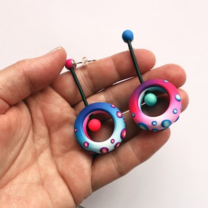 Boucles d'oreilles, pâte polymère, Fimo, bijou polymère, boucles d'oreilles colorées, bijoux contemporains, boho, boucles d'oreilles longues Blue/Pink