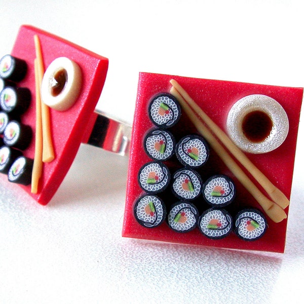 Argile polymère, bague Maki Roll, bague sushi, miniature sushi, nourriture miniature, bijoux alimentaires, bague polymère, art polymère, bague faite à la main, bague DIY