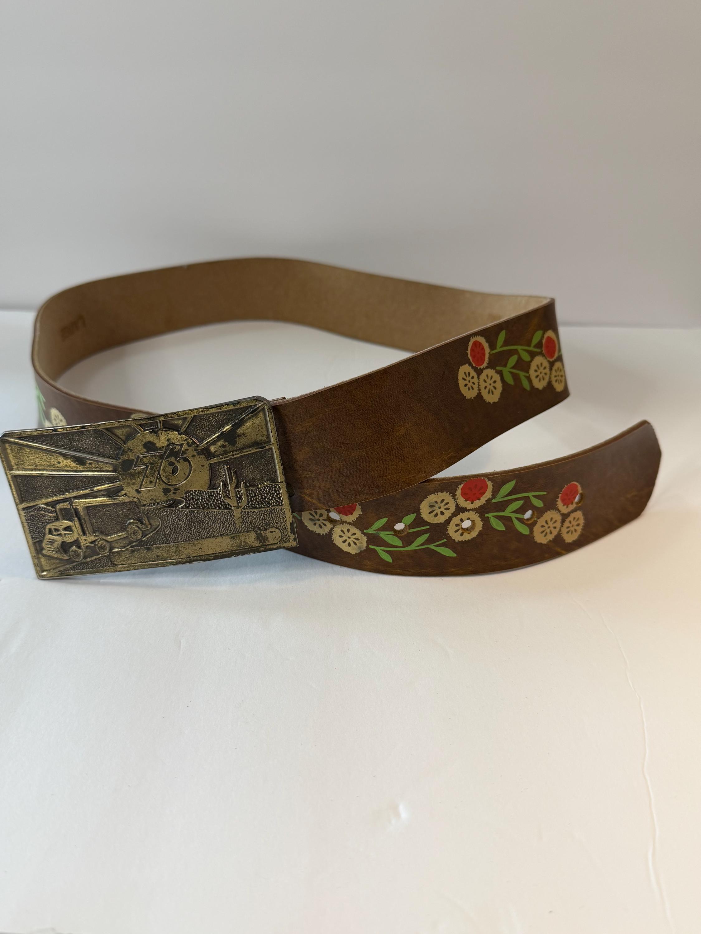 Vintage Belt 1970\'s Whimsical  Unisex Brass Leaf Buckle S Small Brown Leather Vintage 1970 main image 2
