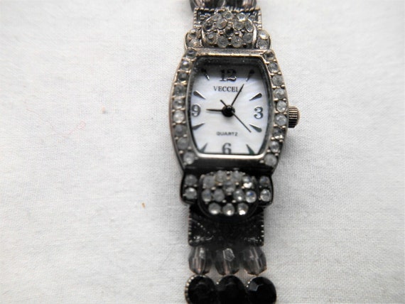 Vecceli quartz watch sales