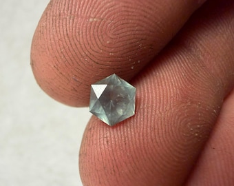 Zafiro Montana de corte hexagonal de 1,28 quilates