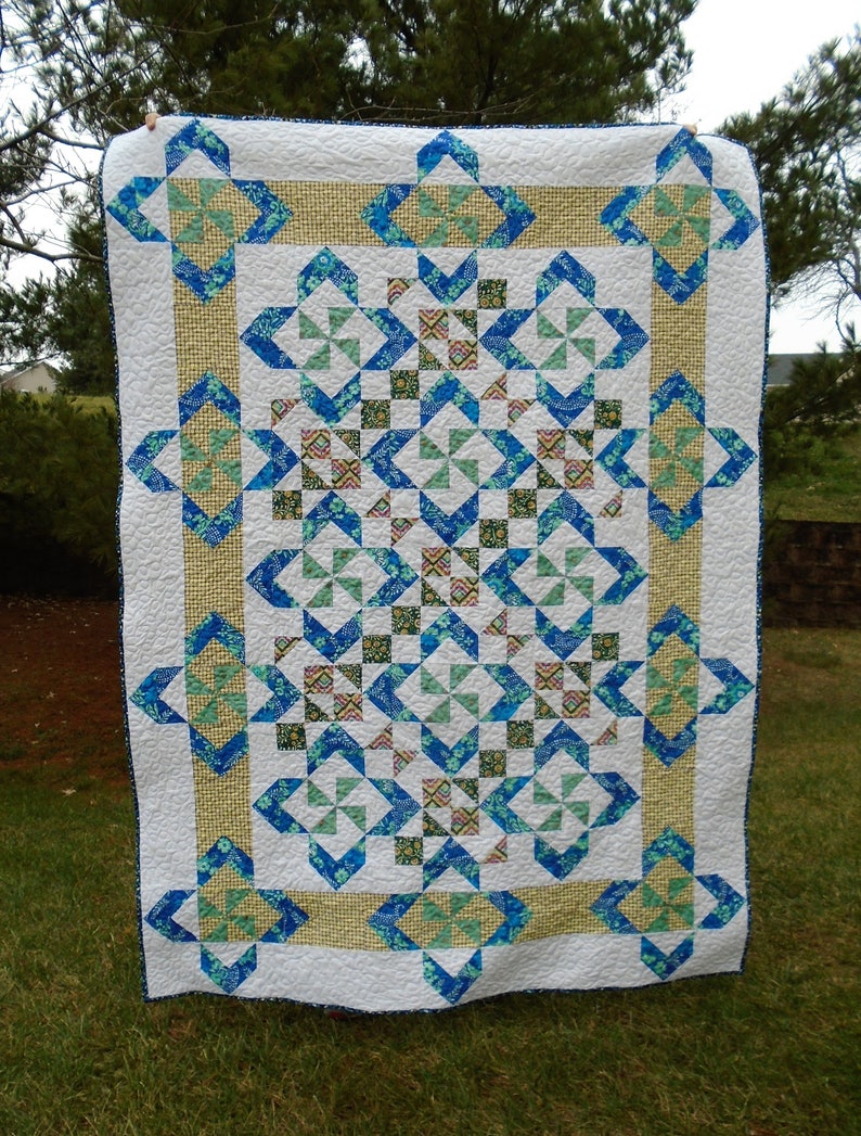 Blue in Bloom PDF Quilt Pattern image 1