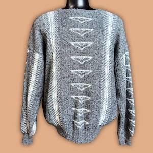 Vintage Geometric Sweater | Androgynous Gender Fluid | Curated Slow Fashion | Size M
