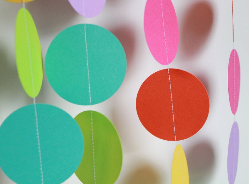 Rainbow Birthday Party Decorations paper garland, rainbow party, bright, colorful 5 FEET LONG imagem 4