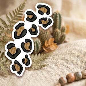 Spots Pattern Sticker Polka Dot Aesthetic Vinyl Decal Waterproof Cute Minimalist Laptop Water Bottle