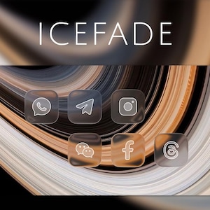 Könnte beinhalten: Das Wort "ICEFADE" in weißem Text wird über einer rechteckigen Grafik mit Social-Media-Symbolen angezeigt. Der Hintergrund weist ein wirbelndes Muster aus braunen, beigen und schwarzen Farben auf, wodurch ein verschwommener Effekt entsteht.