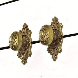 Antique Brass Oval Drawer Pull, Victorian Era Like Knob with backplate