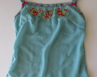 Vintage Franse camisole met geborduurde bloemenprint, Franse aquakleurige chiffon camisole uit de jaren 2000, Miriale, Frankrijk